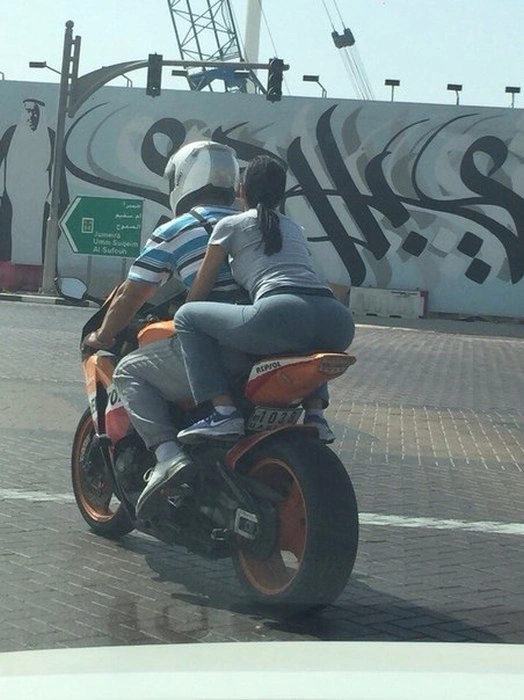 Весна та дівчата (37 фото) – фото 17