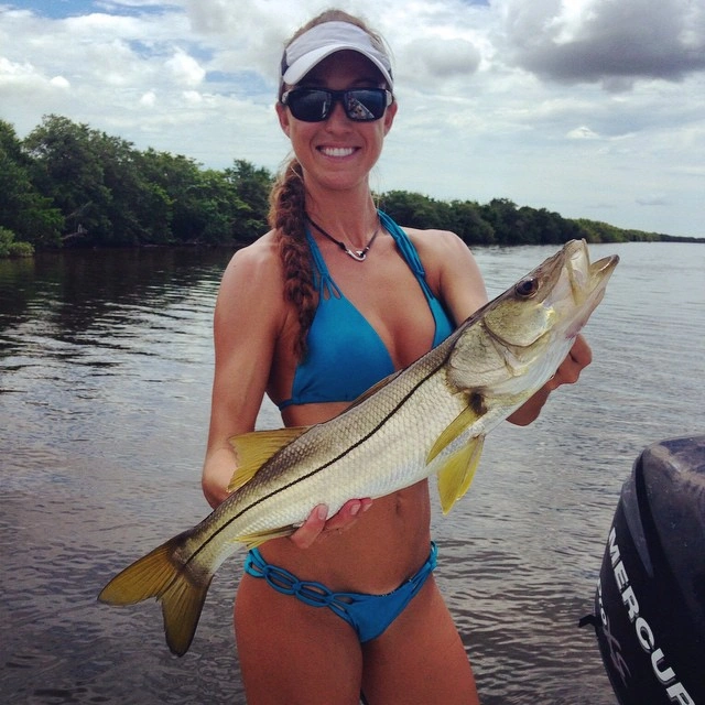 Фанатка риболовлі Дейдра Бріджер (28 фото) – фото 20