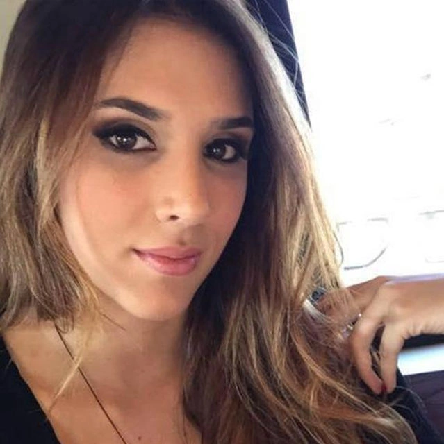 Найгарніші дружини відомих футболістів (17 фото) – фото 8