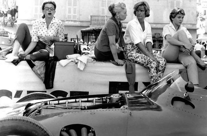 На чемпіонаті світу з гонок на виносливість WEC більше не буде грід-дівчат (23 фото)