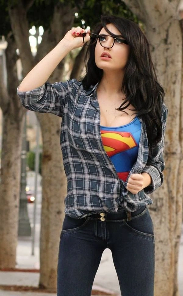 Чарівна шанувальниця косплею в вдалий образ (5 фото) – фото 2