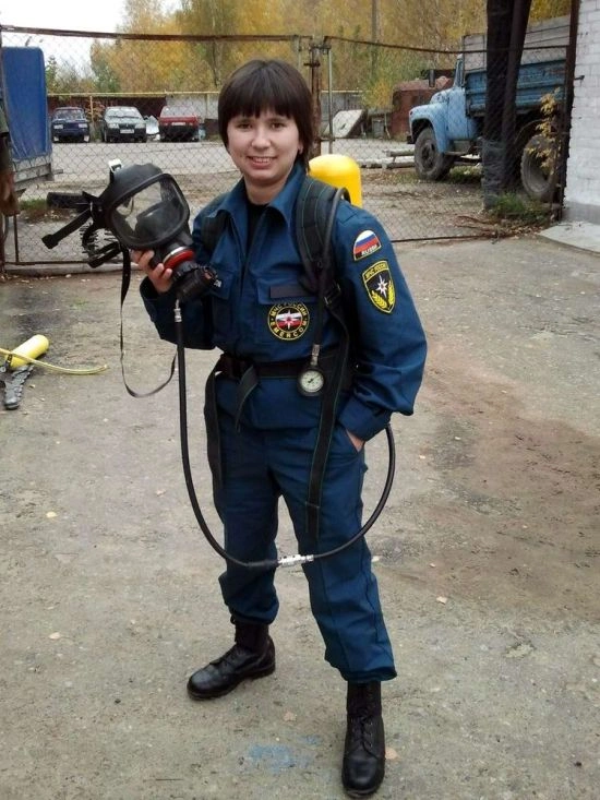 Дівчата, які служать в МНС Росії (40 фото) – фото 5
