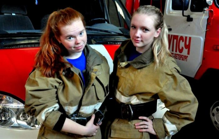 Дівчата, які служать в МНС Росії (40 фото) – фото 15