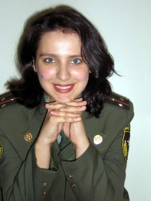 Дівчата, які служать в МНС Росії (40 фото) – фото 23