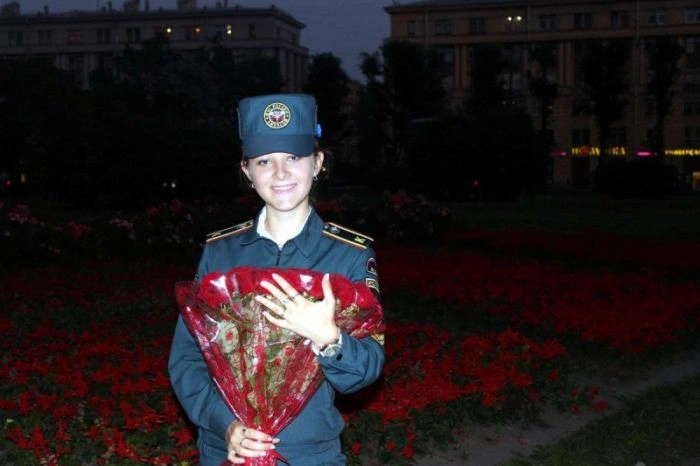 Дівчата, які служать в МНС Росії (40 фото) – фото 32