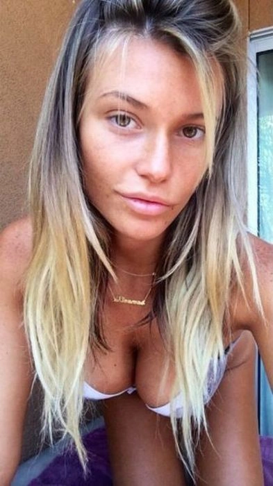 Дівчата з вражаючим розміром грудей (63 фото) – фото 37