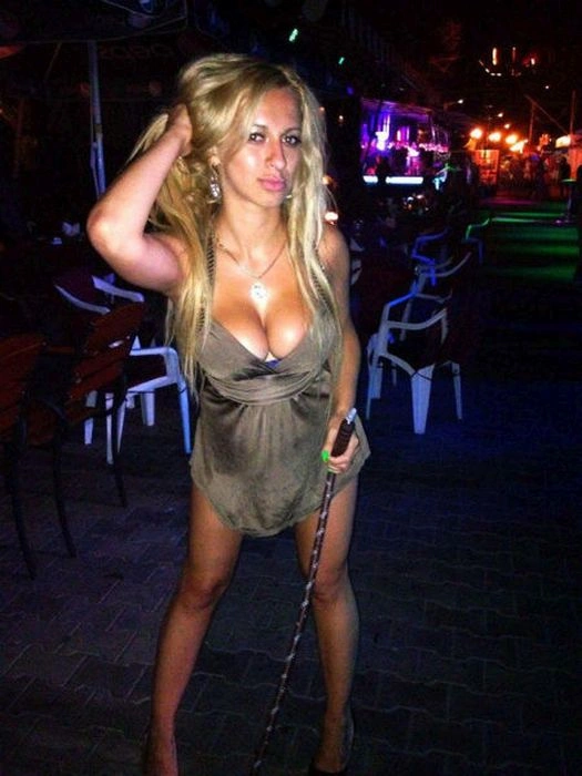 Дівчата з вражаючим розміром грудей (63 фото) – фото 44