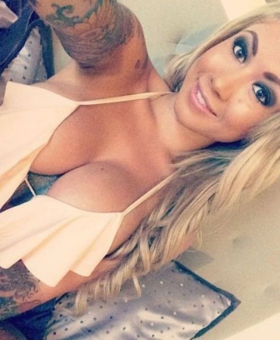 Дівчата з вражаючим розміром грудей (63 фото) – фото 55