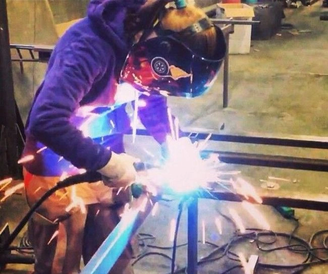 На кого працює ця дівчина? (14 фото) – фото 3