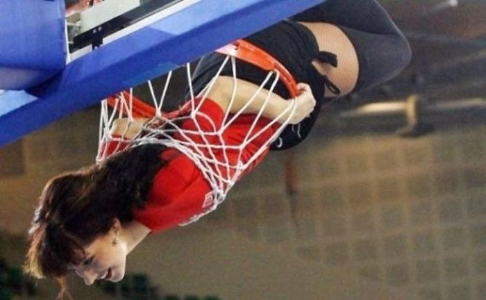 Дівчата у "неловких" ситуаціях (32 фото) – фото 4