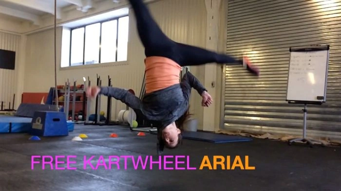 Хлоя Брюс - дивовижне поєднання краси та таланту (35 фото + відео) – фото 2