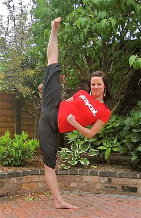 Хлоя Брюс - дивовижне поєднання краси та таланту (35 фото + відео) – фото 19