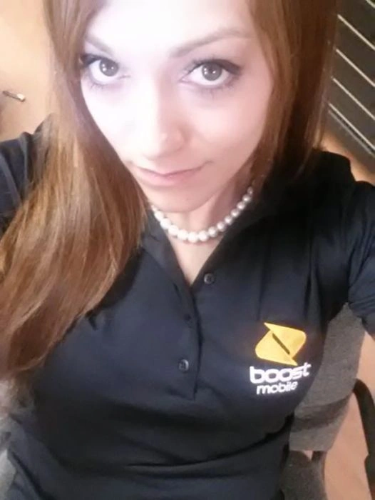 Гарні дівчата фотографують себе на робочому місці. Частина 2 (34 фото) – фото 6