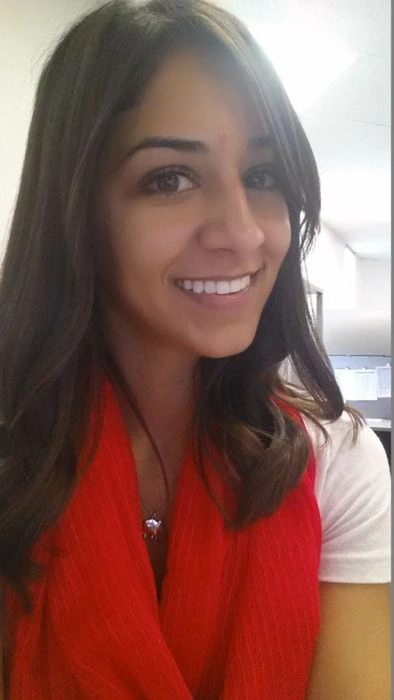 Гарні дівчата фотографують себе на робочому місці. Частина 2 (34 фото) – фото 10