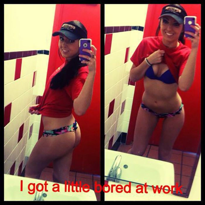 Гарні дівчата фотографують себе на робочому місці. Частина 2 (34 фото) – фото 12