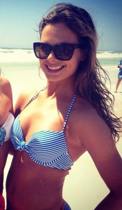 Сексуальні дівчата в спокусливих бікіні (35 фото) – фото 9