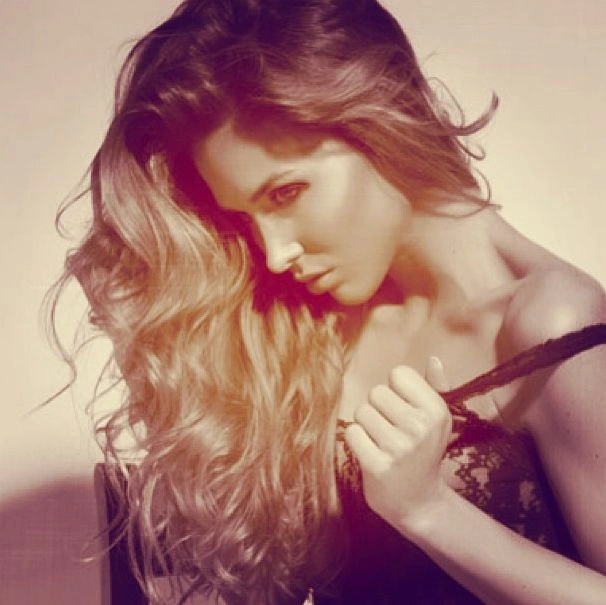 Дівчина Маріо Ґьотце (33 фото) – фото 30