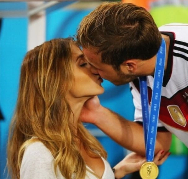 Дівчина Маріо Ґьотце (33 фото) – фото 32