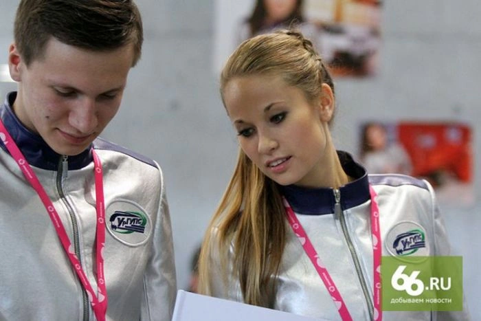 Дівчата з виставки "Іннопром-2014" (30 фото) – фото 8