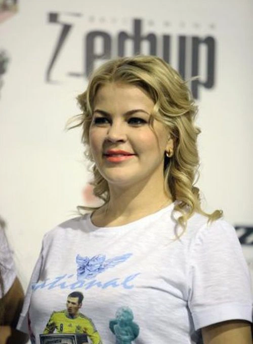 Сексуальні дружини українських футболістів (48 фото) – фото 46