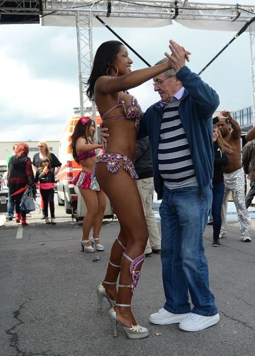 Непристойні картинки для дорослих. Частина 2 (46 фото) – фото 30