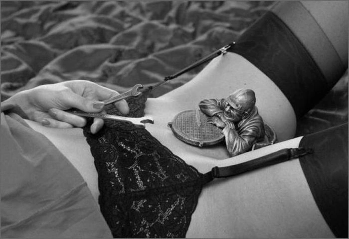 Непристойні зображення для дорослих. Частина 22 (49 фото) – фото 7