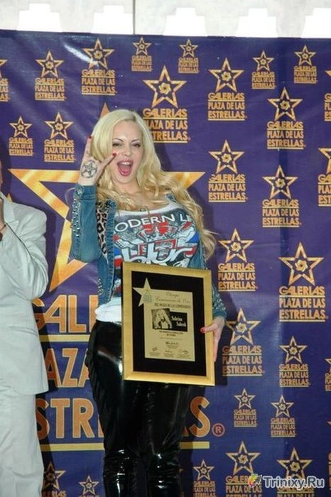 Співачка групи з великим потенціалом (33 фото) – фото 11