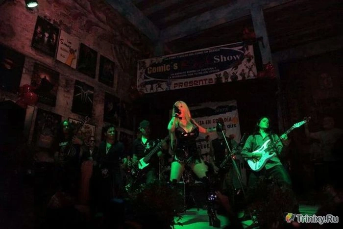 Співачка групи з великим потенціалом (33 фото) – фото 21