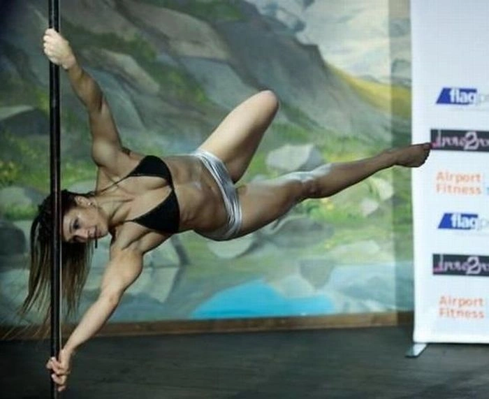 Худі дівчата з сексуальною фігурою (60 фото) – фото 12