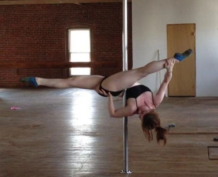 Худі дівчата з сексуальною фігурою (60 фото) – фото 25