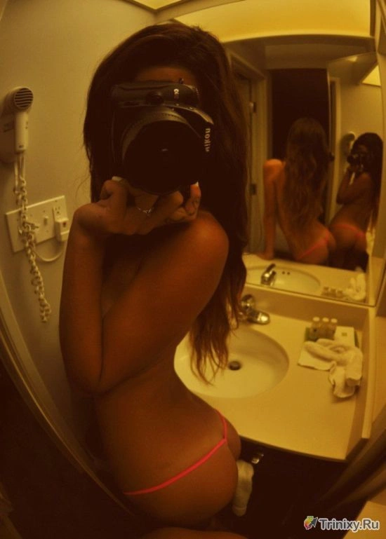 Гарні дівчата і дзеркало (40 фото) – фото 1