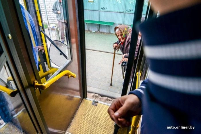 Незвичайна професія привабливої блондинки (18 фото) – фото 14