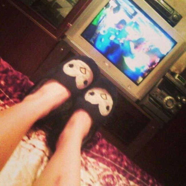 Стрункі ніжки футбольних фанаток (23 фото) – фото 14