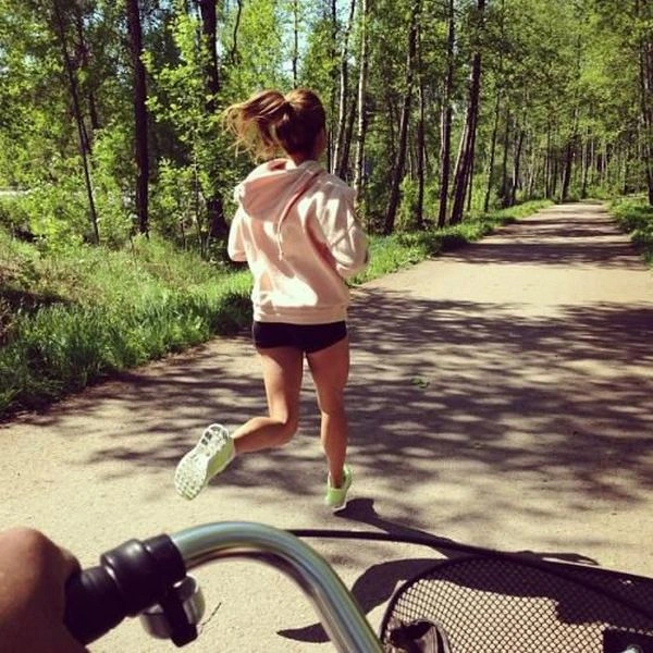 Сексуальні спортивні дівчата (43 фото) – фото 30