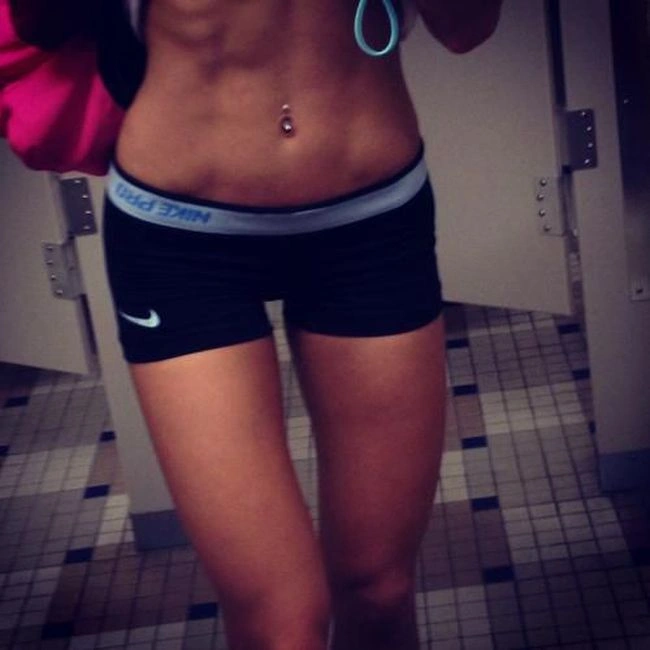 Сексуальні спортивні дівчата (43 фото) – фото 38