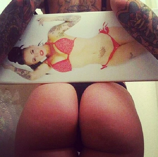 Порнозвізда організувала незвичайний конкурс (30 фото) – фото 4