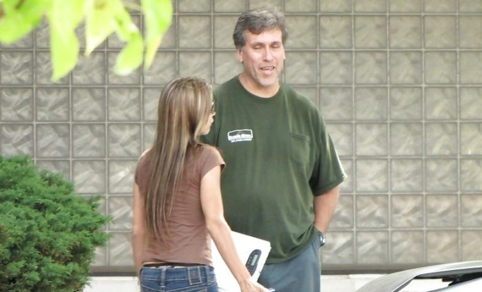 Мила дівчина оцінює збитки від аварії (11 фото) – фото 9