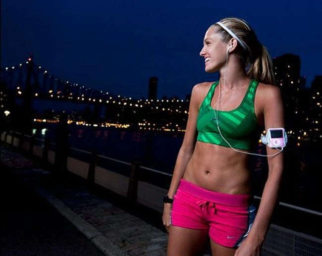 Підбірка дівчат з красивим пресом (40 фото) – фото 14