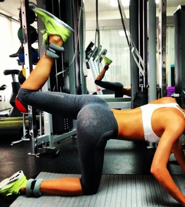 Гарні дівчата, які дбають про свою фігуру (40 фото) – фото 25