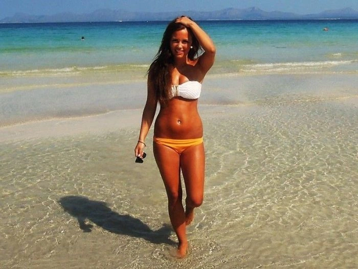 Колекція літніх дівчат у купальниках (40 фото) – фото 2