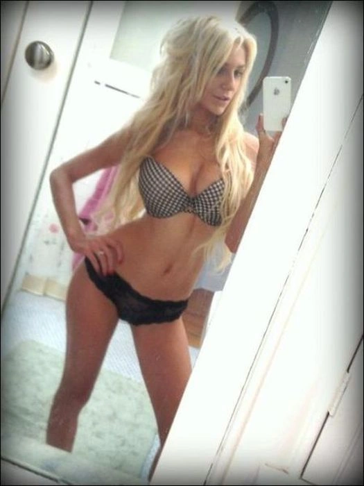 Дівчата люблять фотографувати себе (46 фото) – фото 35