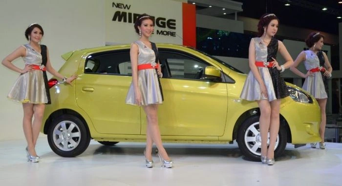 Дівчата з автовиставки в Таїланді 2012 (85 фото) – фото 19