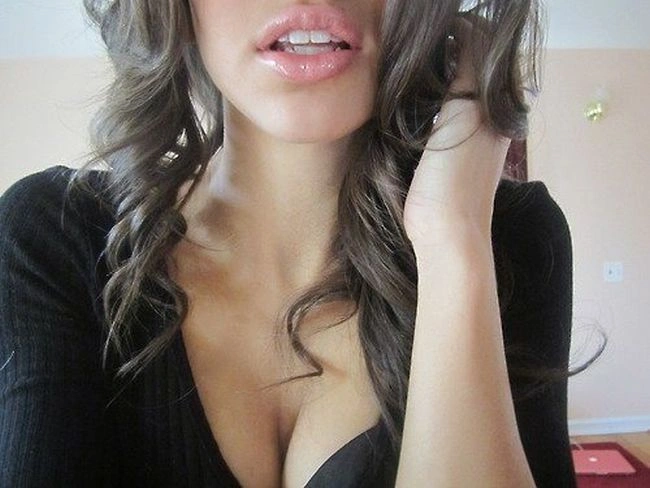 Дівчата з чудовою груддю (40 фото) – фото 2