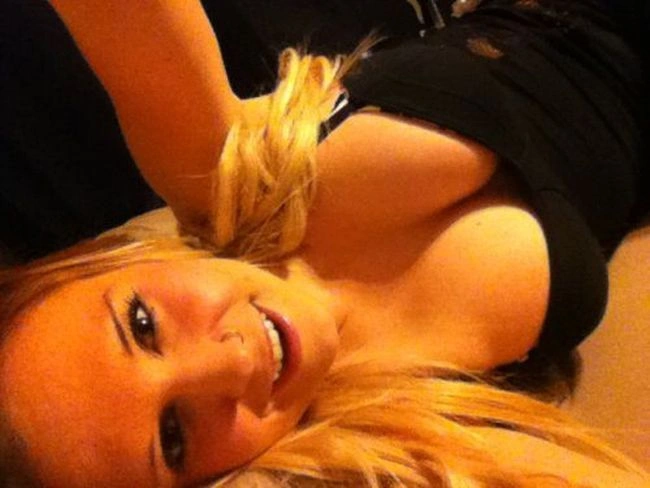 Дівчата з чудовою груддю (40 фото) – фото 13