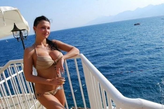 Сексуальні дівчата, яким важко дивитися в очі (40 фото) – фото 15