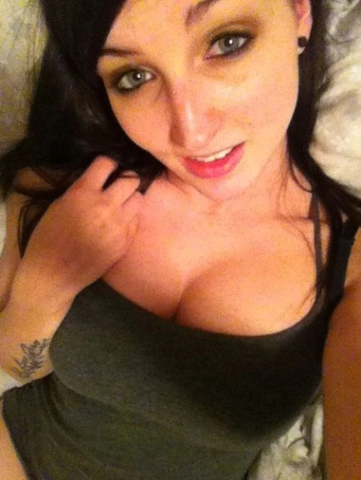 Сексуальні дівчата, яким важко дивитися в очі (40 фото) – фото 16