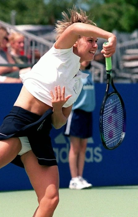 Відверті пози привабливих спортсменок. Частина 4 (70 фото) – фото 40