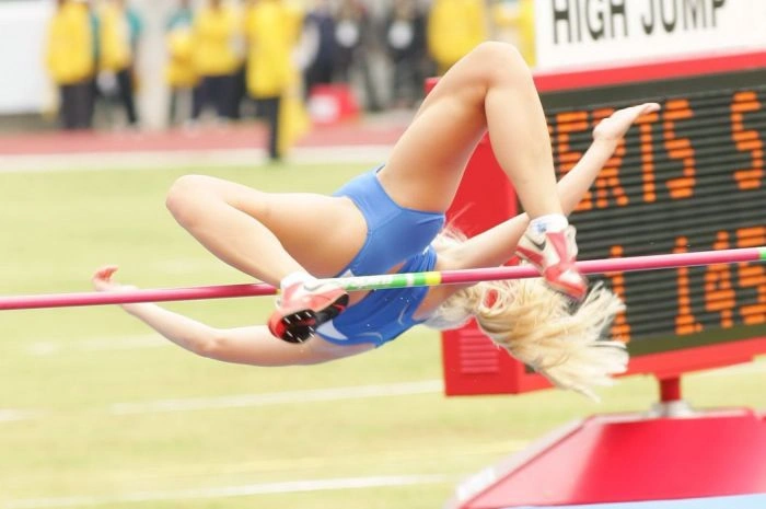 Відверті пози привабливих спортсменок. Частина 4 (70 фото) – фото 58