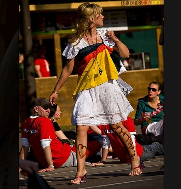 Німецькі фанатки ЄВРО-2012 (53 фото) – фото 37