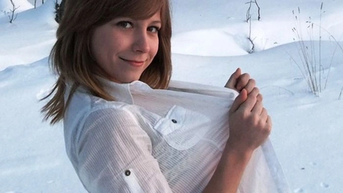 Дівчина-автомеханік шукає роботу (3 фото + текст) – фото 1